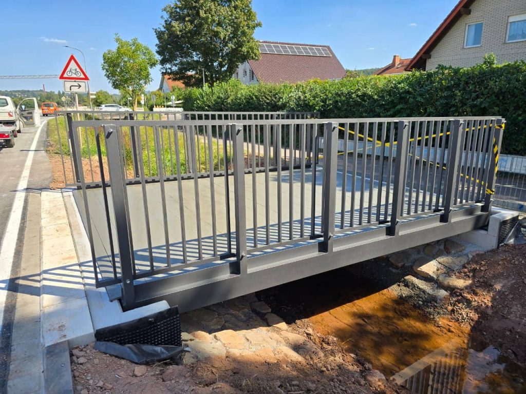 Aluminium access bridge Unter dem Klasteiner Pfad in Meddersheim